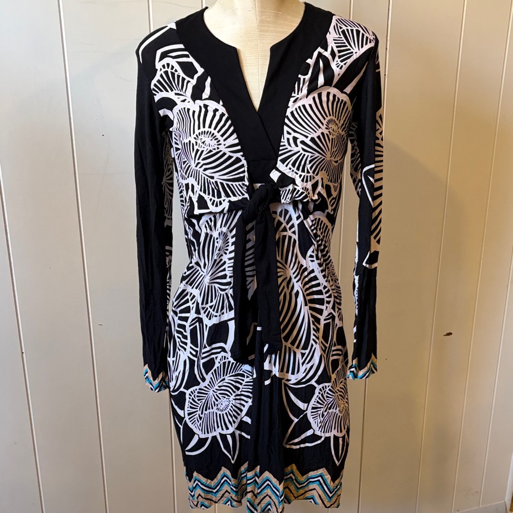 Women’s Olian Maternity Black and White Patterned Dress